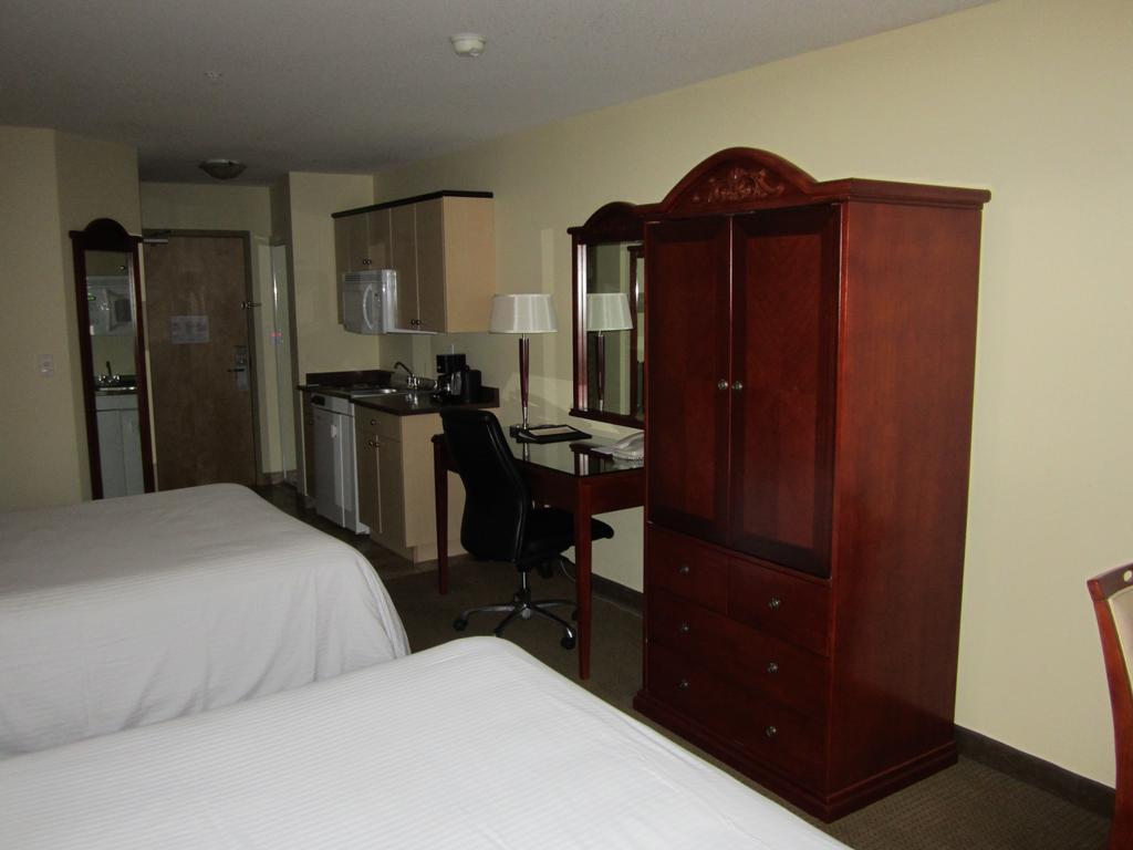 Trend Mountain Hotel & Conference Centre Tumbler Ridge Exteriér fotografie