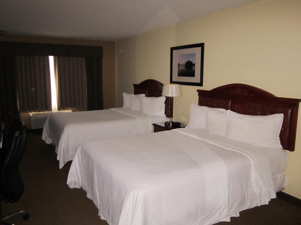 Trend Mountain Hotel & Conference Centre Tumbler Ridge Pokoj fotografie