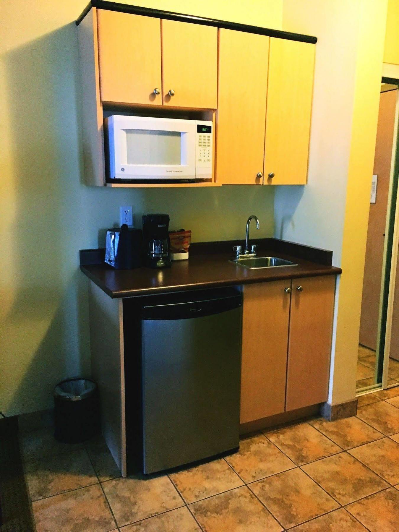 Trend Mountain Hotel & Conference Centre Tumbler Ridge Exteriér fotografie