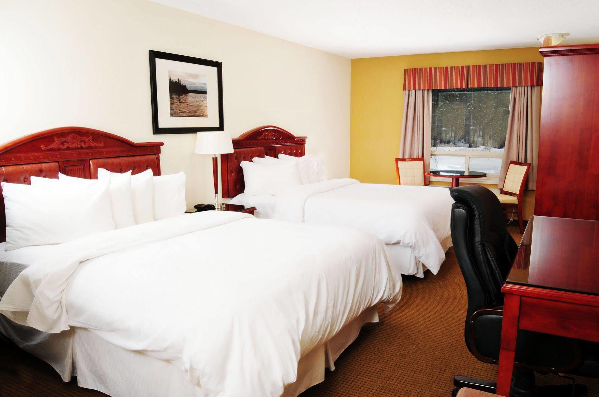 Trend Mountain Hotel & Conference Centre Tumbler Ridge Pokoj fotografie
